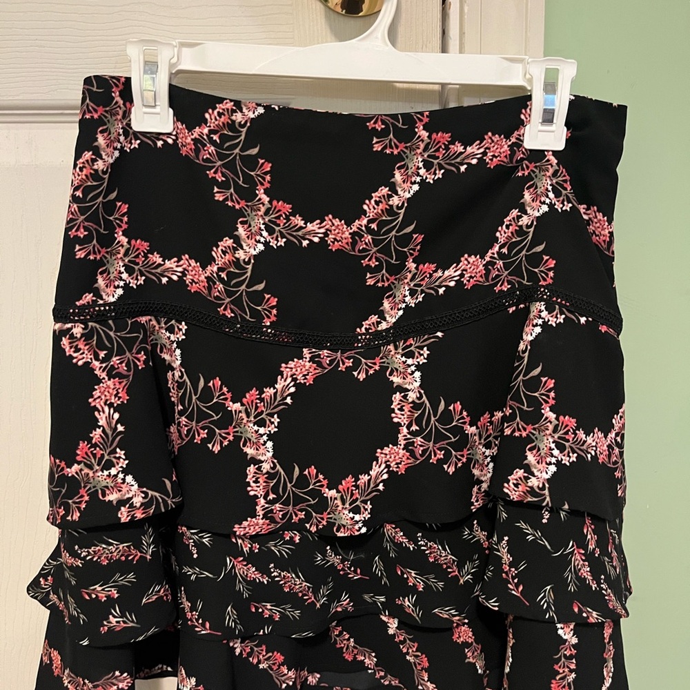 White House Black Market Skirt in Black and Pink Floral